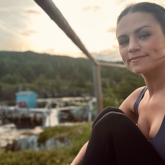 Meet your Posher, Lesley - Picture 3 of 10